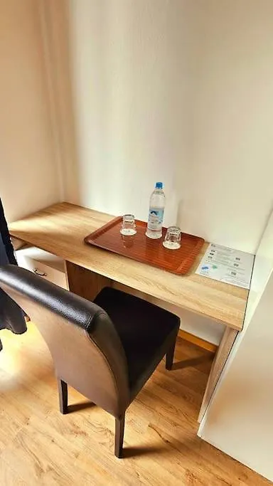 Apartment Number 3 Oberschleißheim